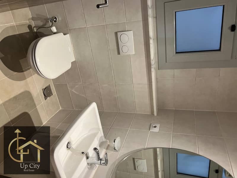 11 1e34ca01-b7cd-4c0a-9a80-c2e6ef2d417d. jpg