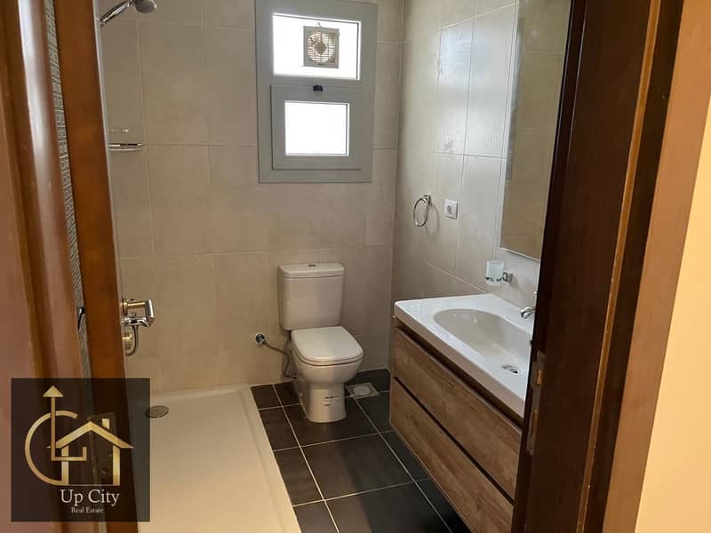 15 c297c352-3637-4ece-a043-e97d8c161965. jpg