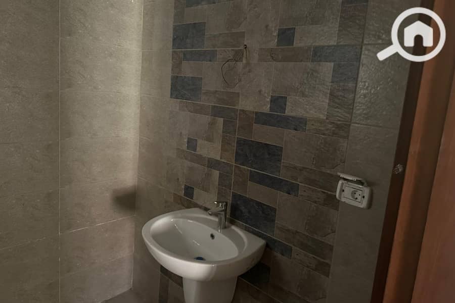 16 Untitled-1_0000_WhatsApp Image 2025-12-16 at 10.23. 10 PM. jpg