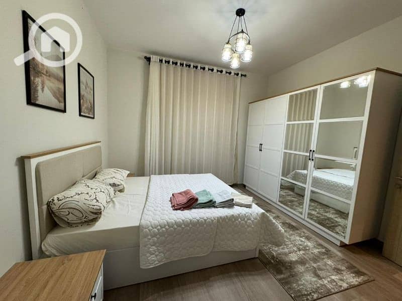 6 9a5844c6-fe63-42c3-b352-8cedbc24391e. jpg