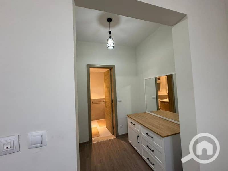 13 b6823bc1-2181-471d-837d-148cc544b1c3. jpg