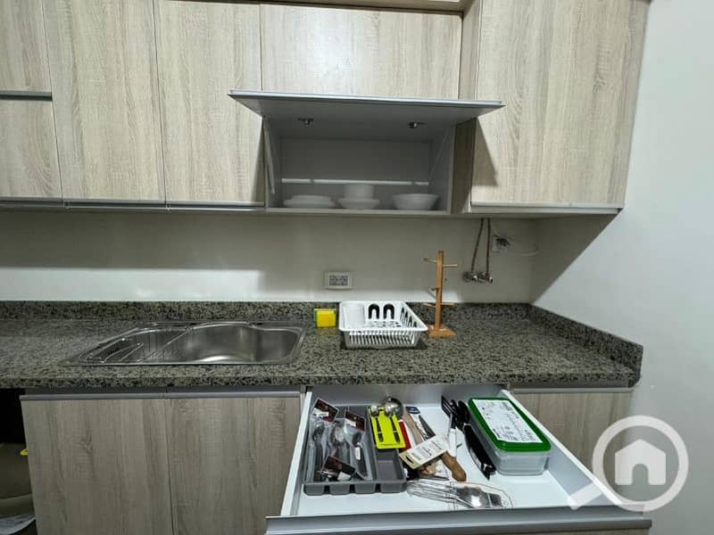 17 ec5c64ec-b3ba-43df-9a7b-549b62a95fde. jpg