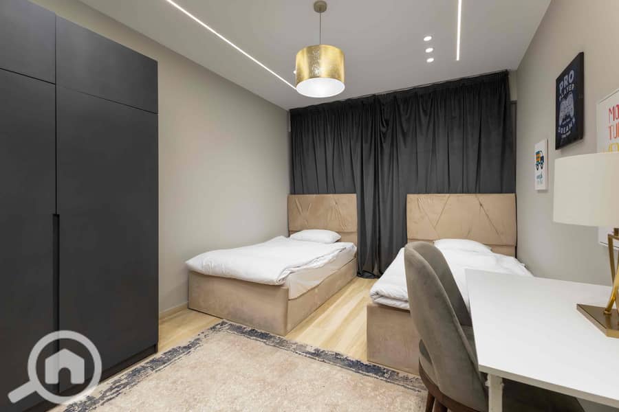 13 7f4d3f1d-c532-4b87-be31-0e7121f8227c. jpg