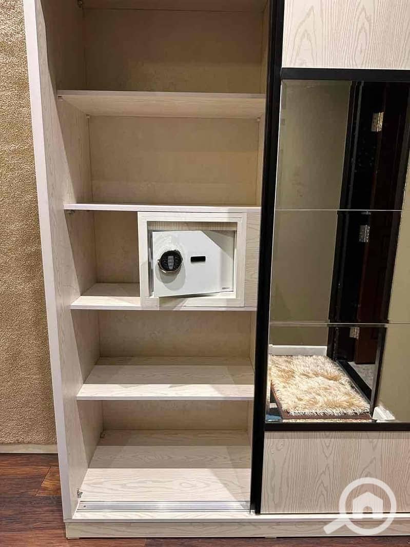 23 9cdf6dd2-b848-47e1-b723-70850059bbdd. jpg