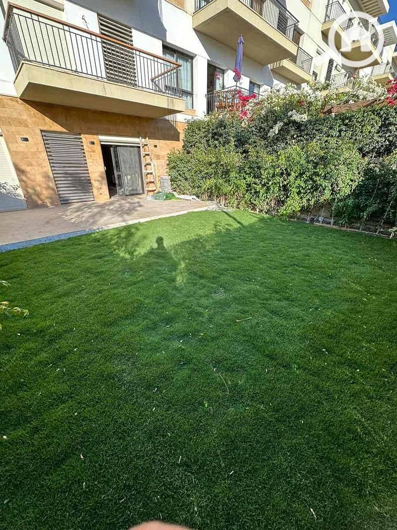 2 936840f4-b1fe-4c92-a496-25833098dcc9. jpg