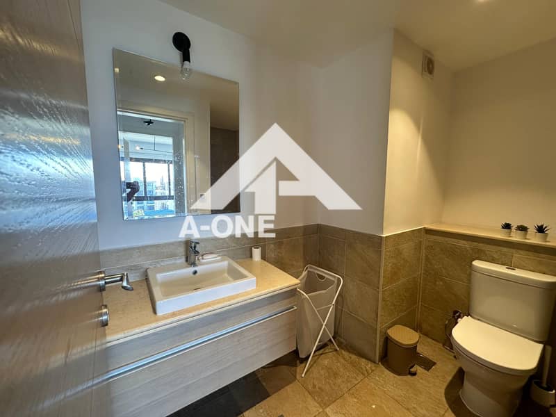 7 e2e1d9e8-6fbd-4147-82f4-d5fa16e002ca. jpg