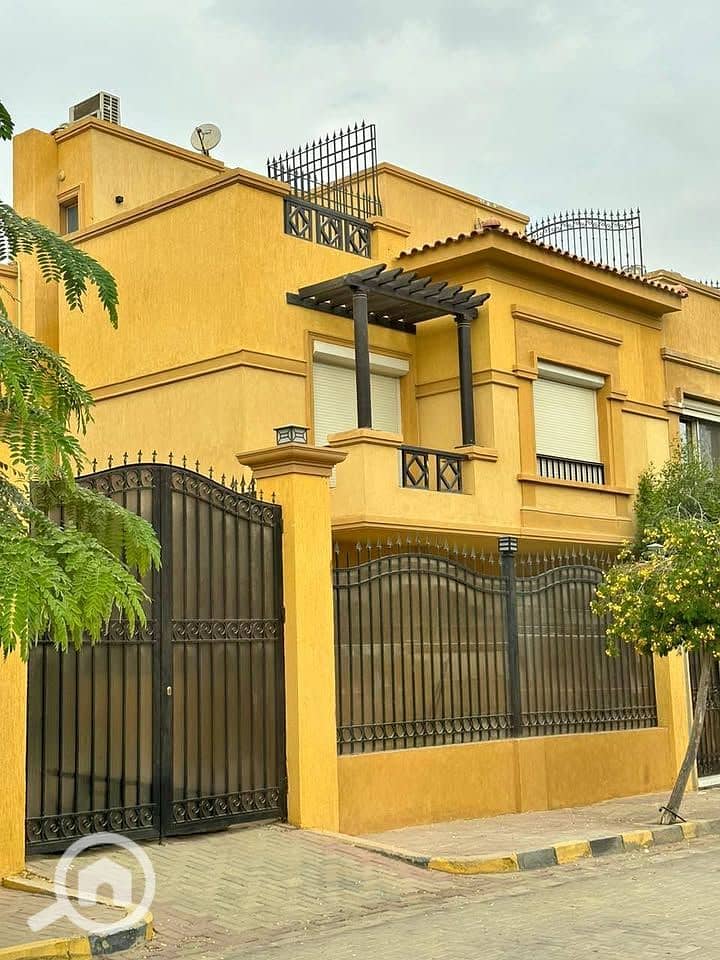 4 542757103_24912173911708157_528174709989966332_n. jpg