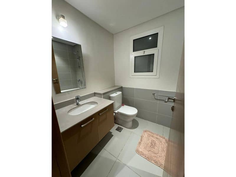 14 02739291-c0c6-41ee-b458-32e9bd32fb0d. jpg