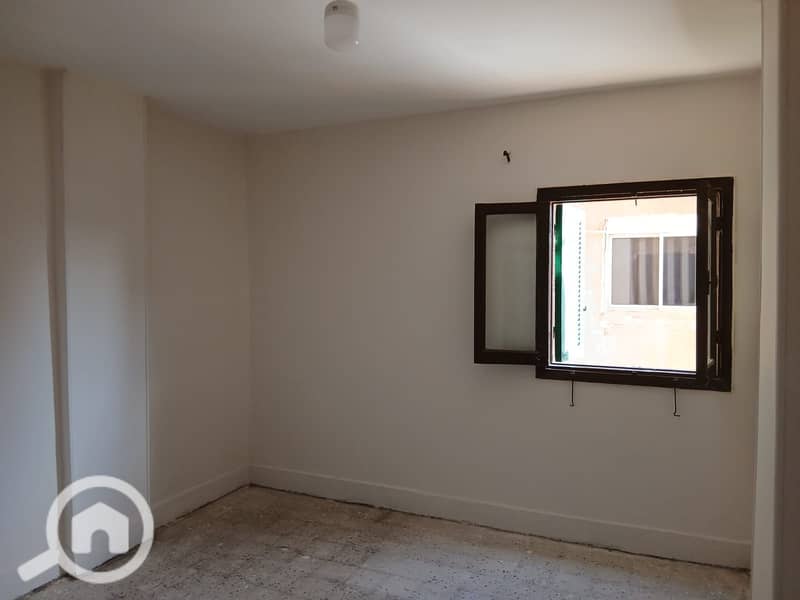 3 WhatsApp Image 2025-12-18 at 20.58. 18 (1). jpeg