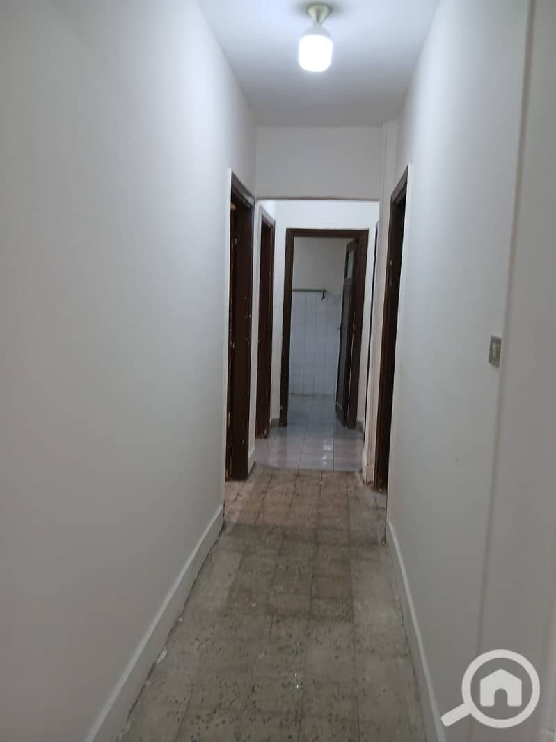 4 WhatsApp Image 2025-12-18 at 20.58. 18 (2). jpeg