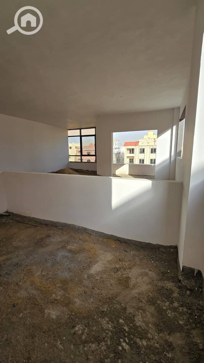 4 WhatsApp Image 2025-12-10 at 11.01. 56 PM (1). jpeg