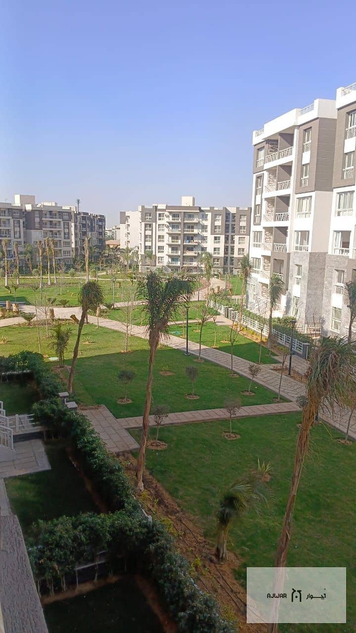 2 b3b838b5-903b-4b5f-a55e-14b12125fdbd. jpg