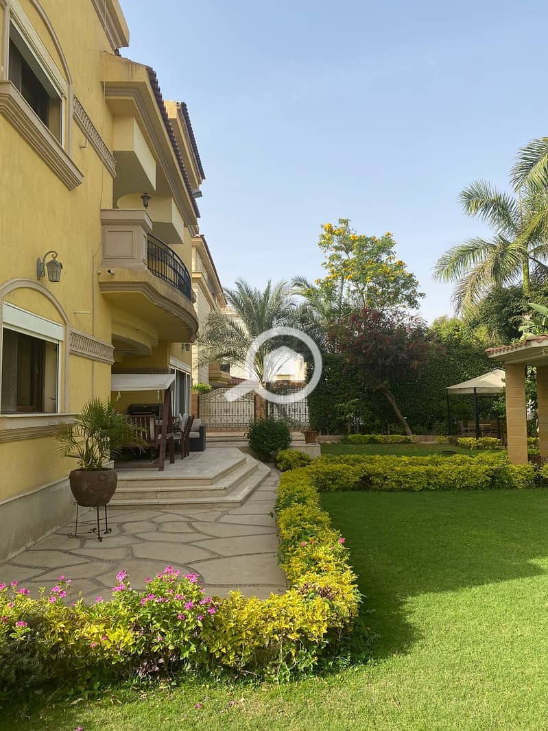 17 ec0f0d31-3f54-459c-befe-a277ec0ba6db. jpg