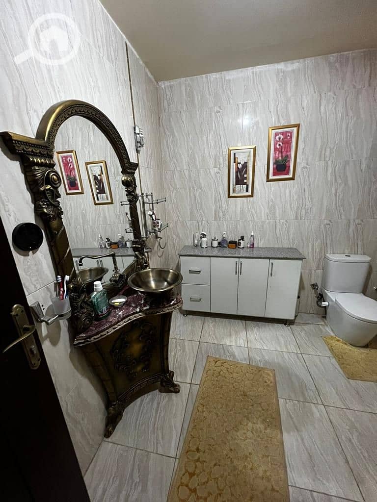 19 ef3a6549-3dc2-44f8-9bcb-a41ff20e4ffe. jpg