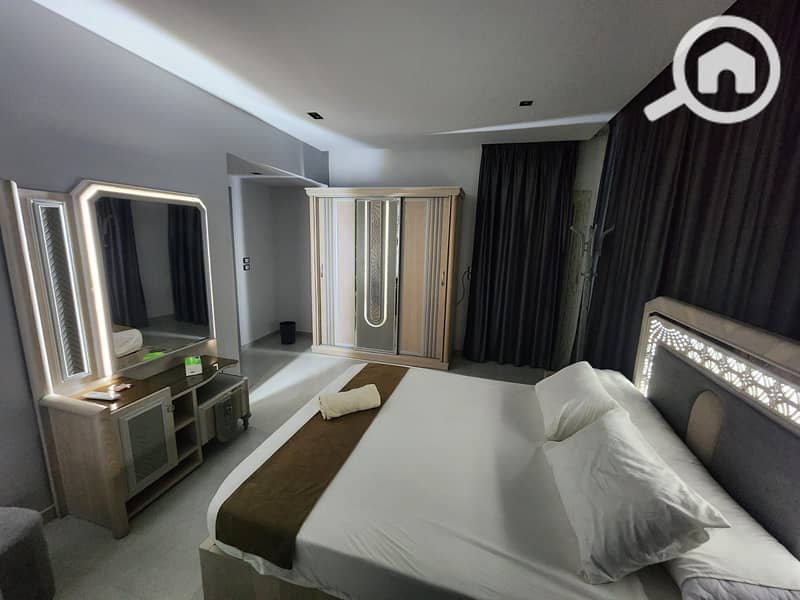 5 86b34860-4d1b-486b-972d-baecafe3b83f. jpg