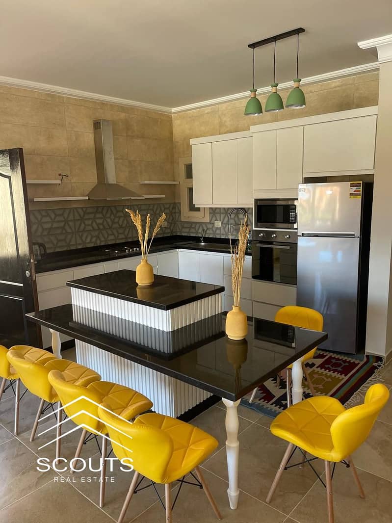 7 fd9264b5-8cb6-4cef-9af8-58dc22c9db4f. jpg