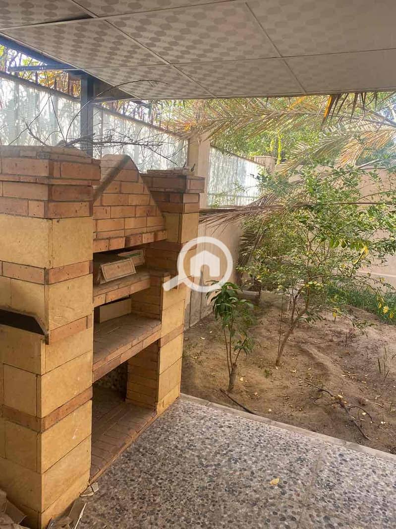 10 e888a58c-07d2-46d0-a158-08296fdbfa2a. jpg