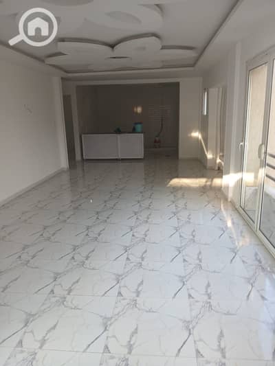 شقة 3 غرف نوم للايجار في القاهرة الجديدة، القاهرة - IMG-20251218-WA0017. jpg