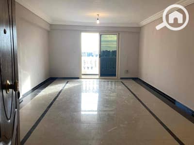 3 Bedroom Apartment for Rent in Kafr Abdo, Alexandria - 9b63b968-2343-4816-883d-fedfdc7a2f93. jpg