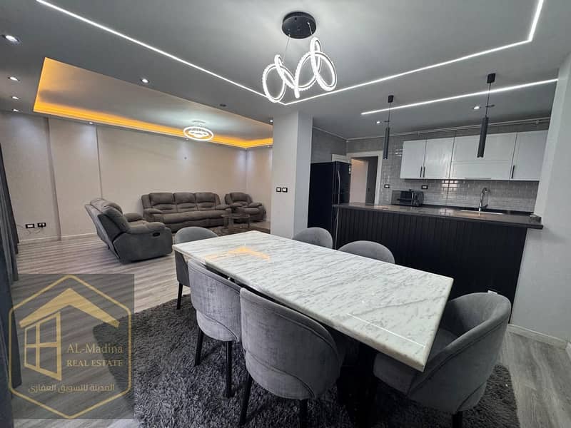 6 WhatsApp Image 2025-12-18 at 20.44. 14 (1). jpeg