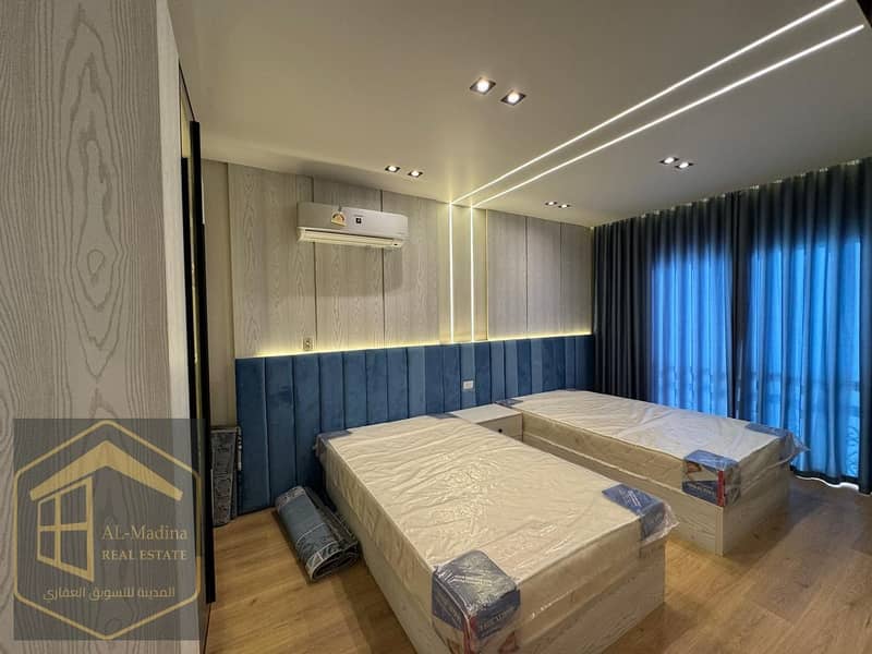 8 WhatsApp Image 2025-12-16 at 18.29. 35 (1). jpeg