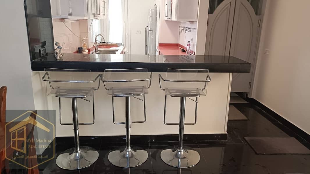 12 WhatsApp Image 2025-12-16 at 20.39. 28 (1). jpeg