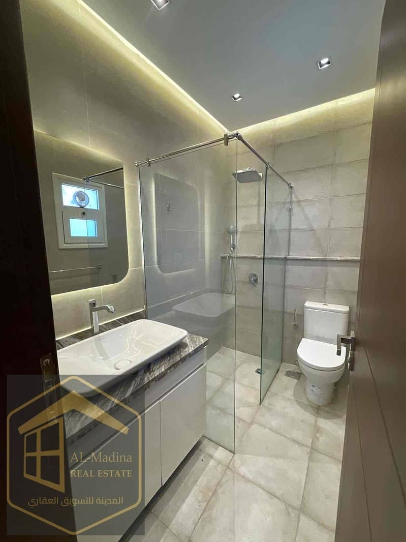 10 1f7a8871-e66e-42da-b8a5-57f5e1fbf23d. jpg