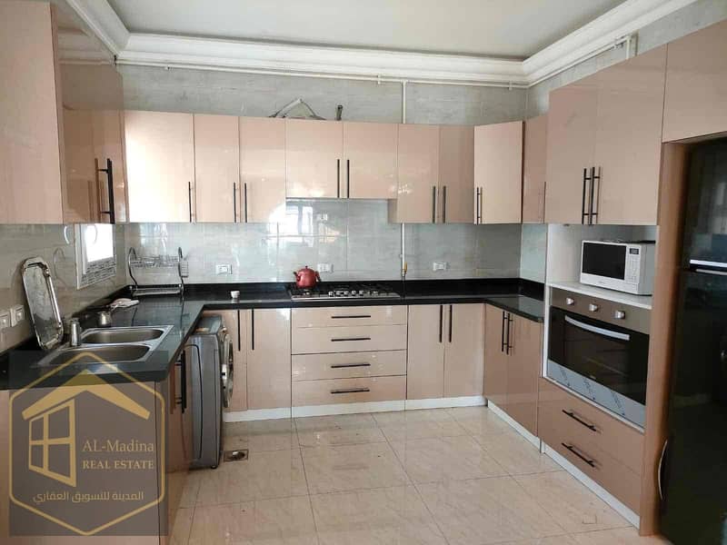 5 f49be819-88de-447f-8d43-5fbf452344a2. jpg