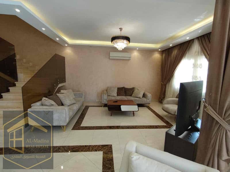 7 b0550649-bf8b-4052-ab98-56b7b04a57ad. jpg