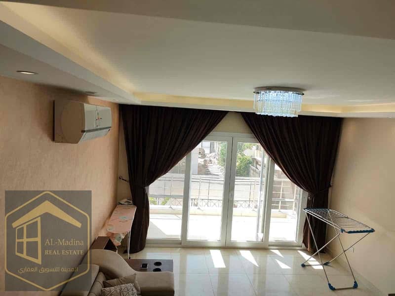 22 0d2161e9-2d55-41d2-abbc-630da5c4a504. jpg