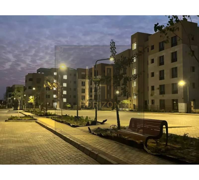 2 شقة-للبيع-ديستريكت-5-القاهرة-الجديدة-1673357321_2. jpg