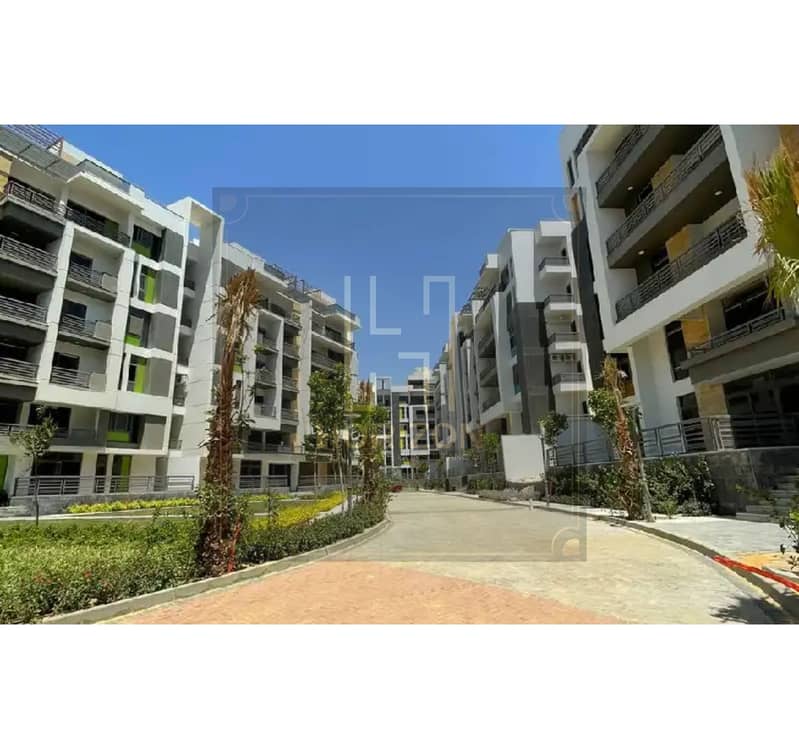 8 مزايا-الاستثمار-والسكن-فى-مشروع-the-icon-residence-القاهرة-الجديدة (1). jpg