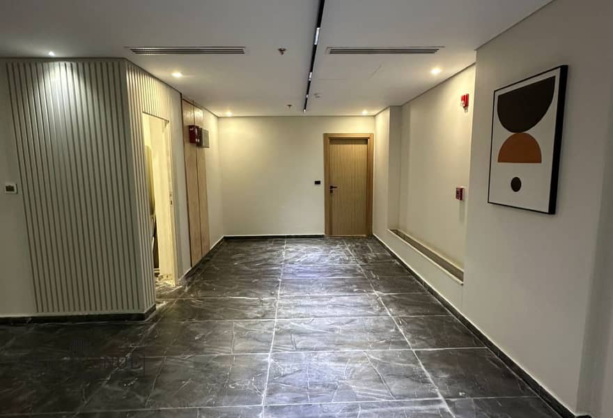 2 4238bf3f-bfa4-462b-9123-c999d0f52e03. jpg