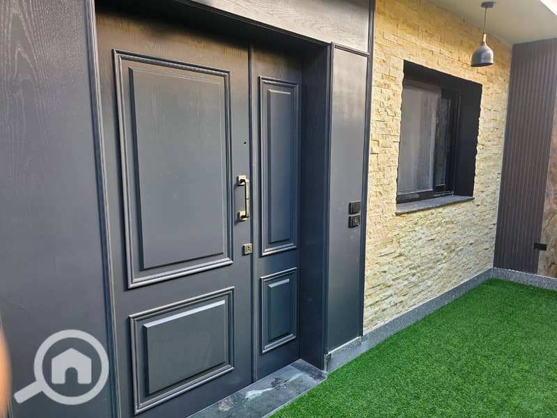 6 712953d2-0343-40e8-afbf-1ea44e237ce0. jpeg