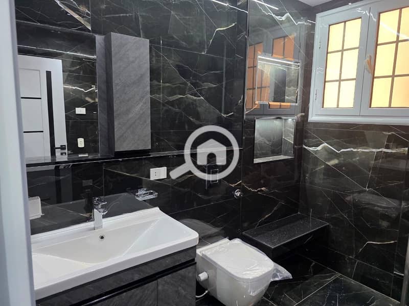 8 c287e303-6135-4a7a-94b5-1eb010f69a99. jpeg