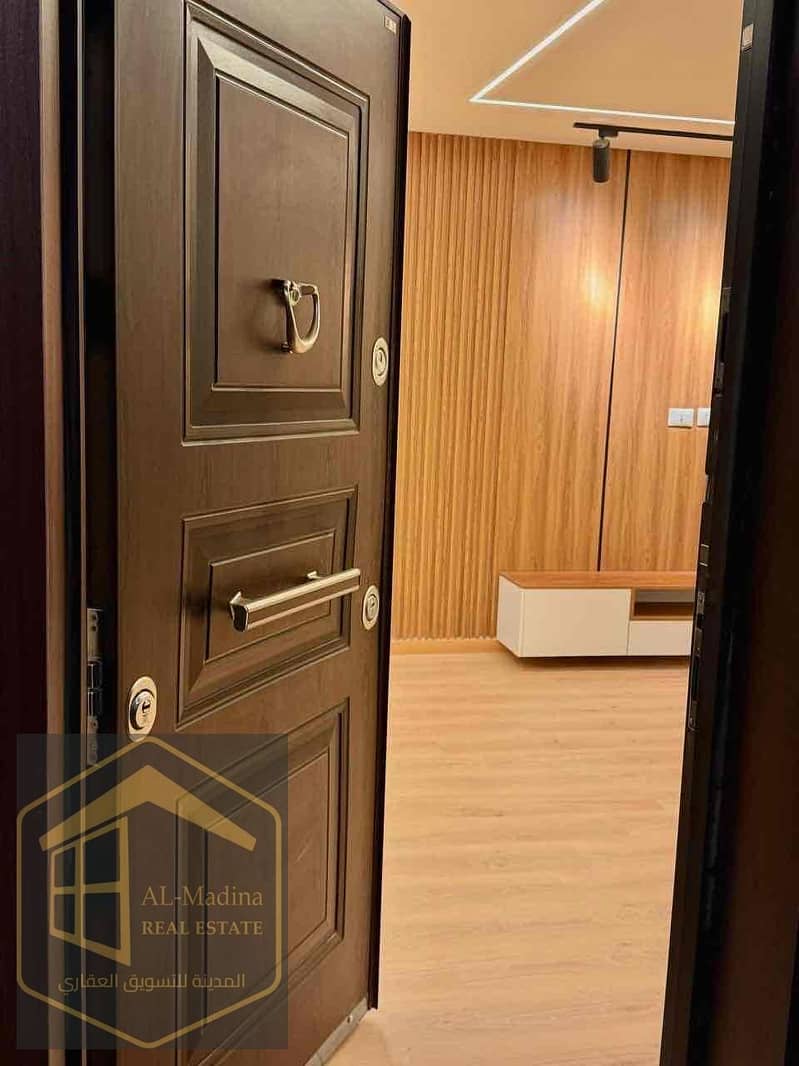 4 ae653570-7718-4116-a21b-ee8416ce2e53. jpg