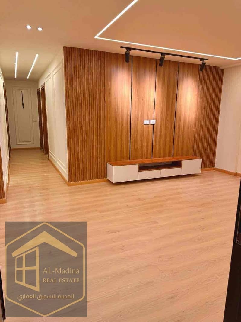 9 5fa61b9f-01b0-471a-a317-74b9fd2811fb. jpg