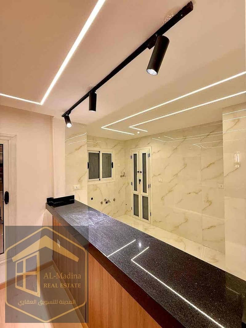 11 4d7d0fca-9e34-40b8-aa56-d1ce922ce9ae. jpg