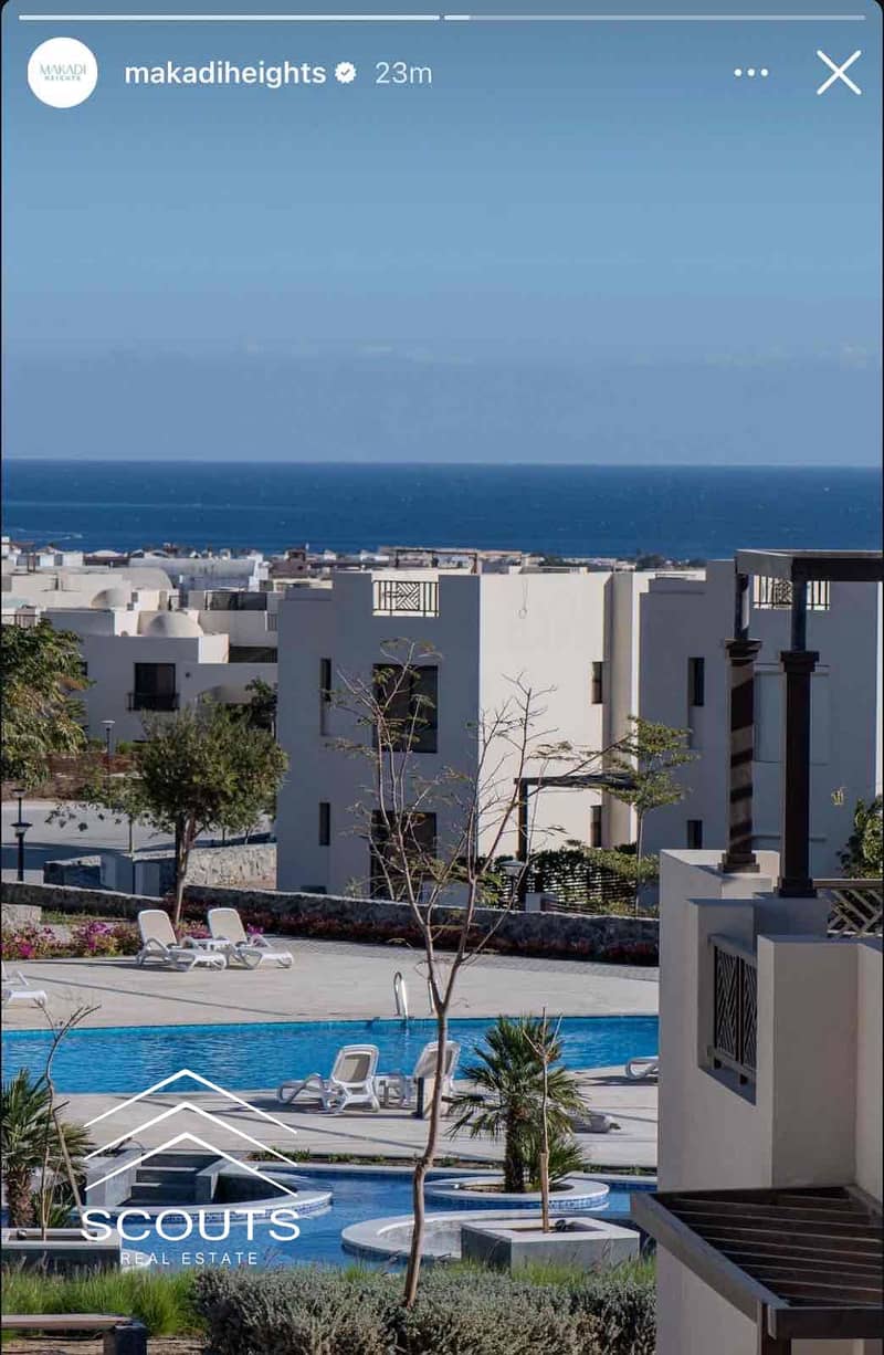 10 e8cfdbe6-a932-4c07-9596-38aa6dda3079. jpg