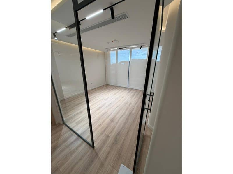 5 51c087d1-c437-4912-8551-dff84ae43a23. jpg