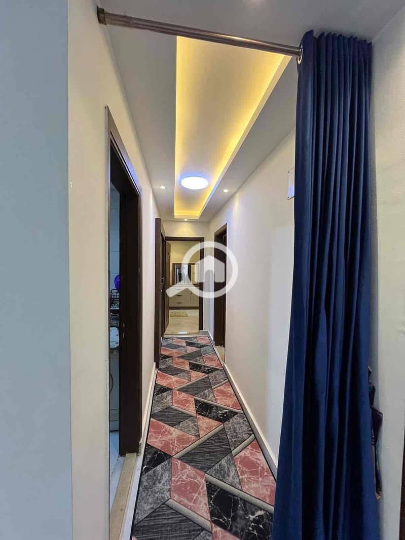 8 6f34cc67-992b-46e5-a970-d3df7d4475e5. jpg