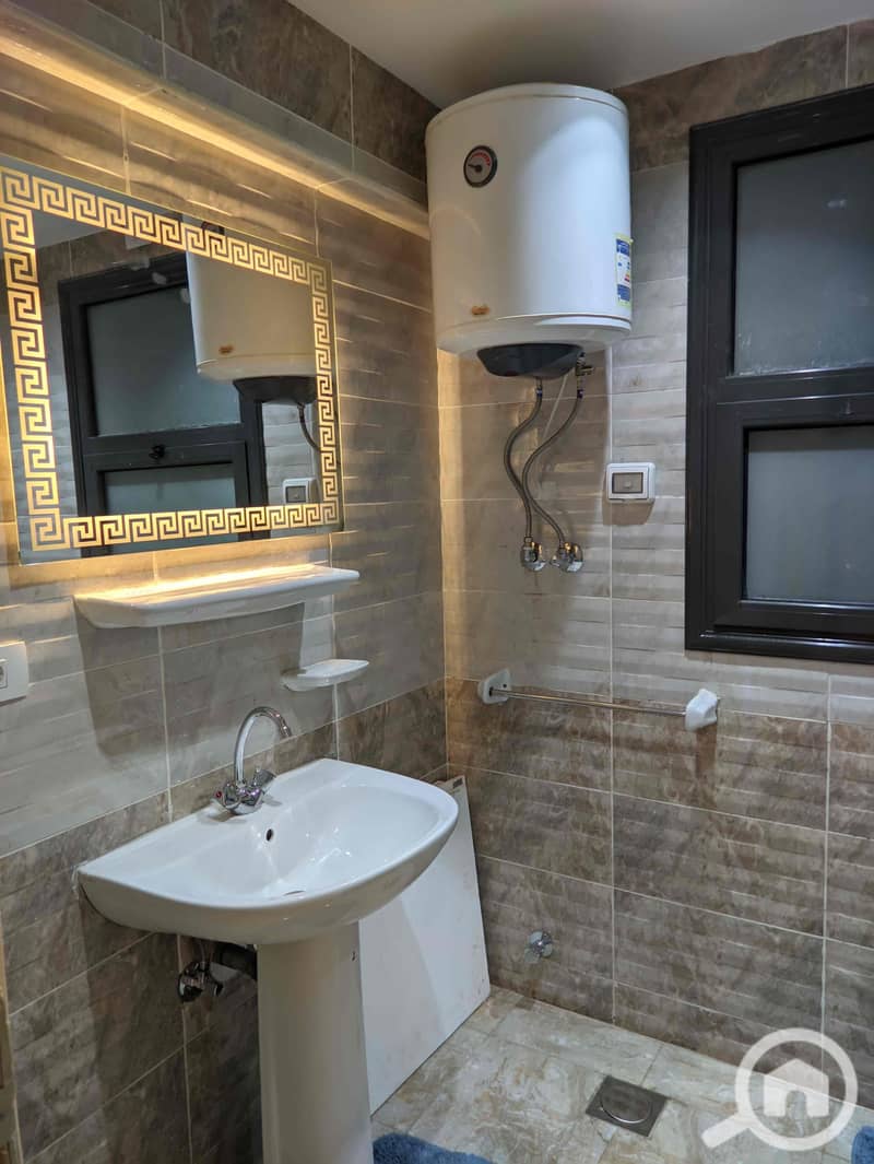 15 5025244c-9773-47fd-9e1b-e11c3576cd69. jpg