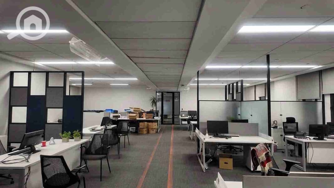 2 FB_IMG_1766080520280. jpg