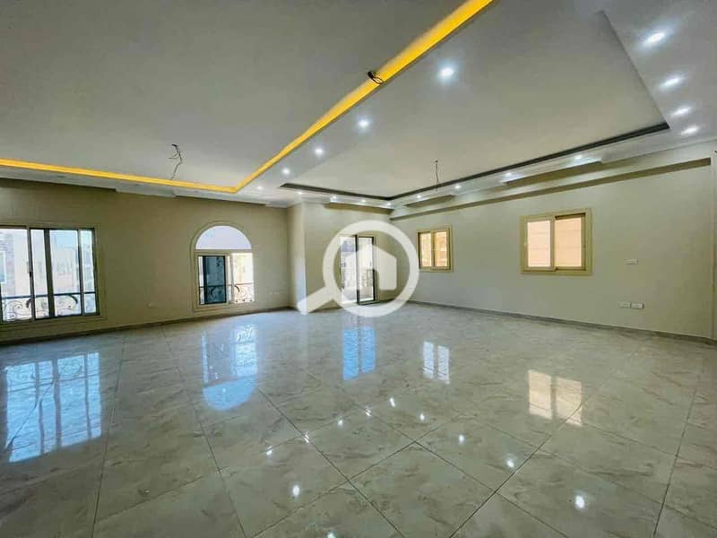 2 ec881165-f453-4e68-bdf7-2d27f57070bc. jpg