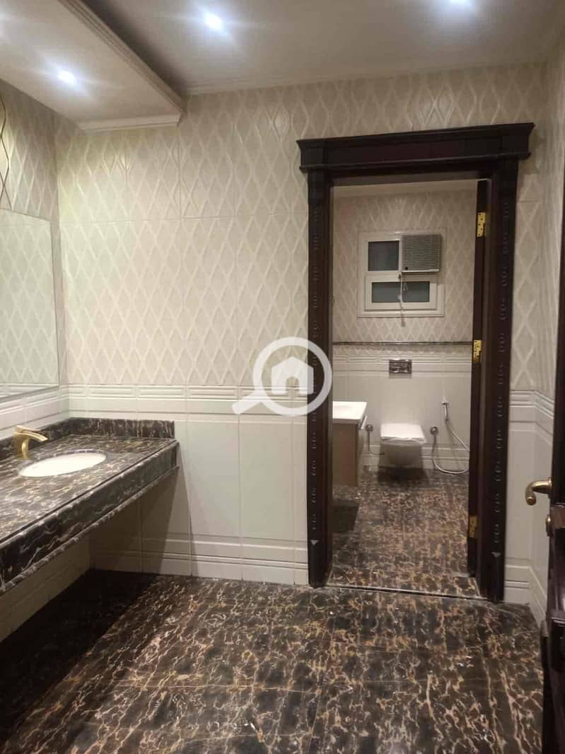 12 ec22d310-3f3f-4081-bd53-3a8c0920339e. jpg