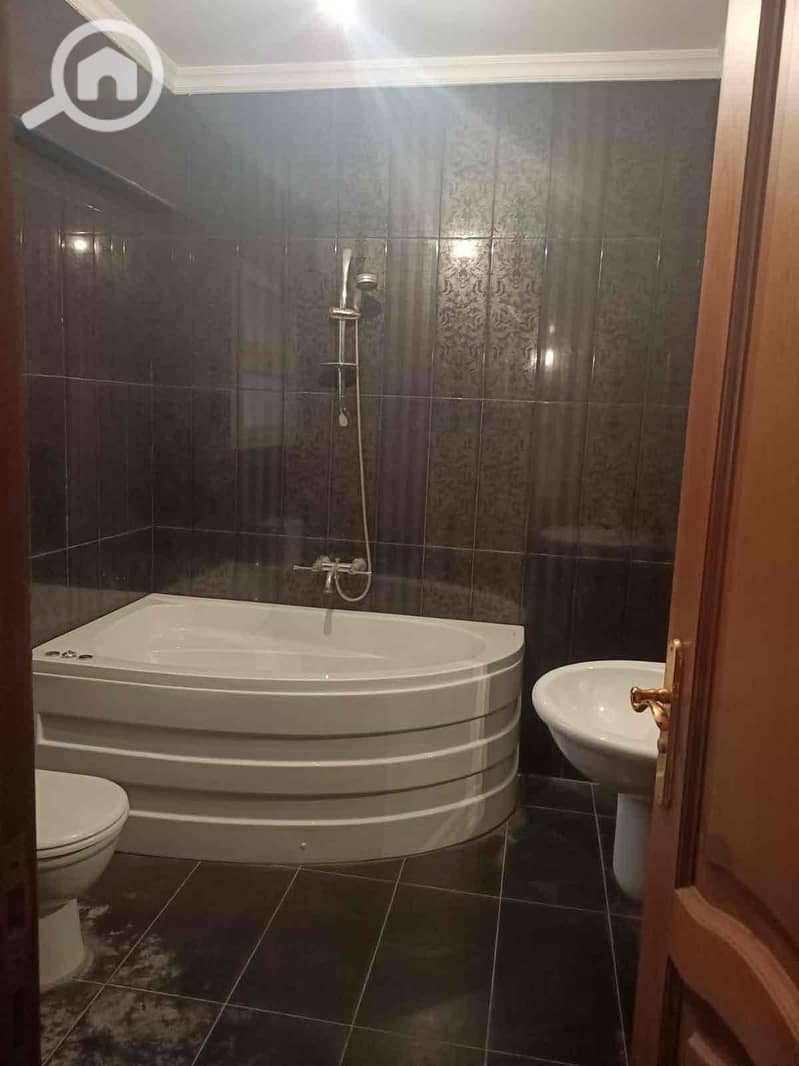 14 d5dc1944-1208-4eb5-87dd-da07a8ee94ea. jpg