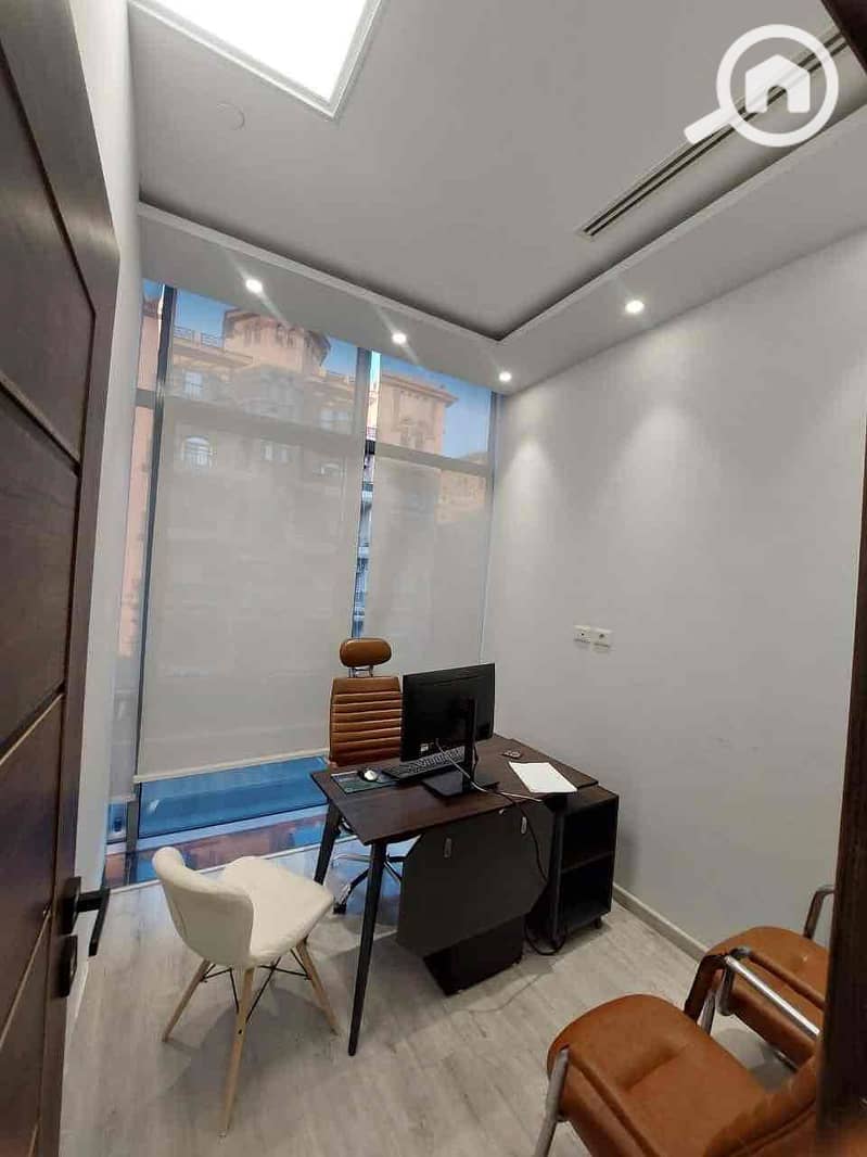 5 c2b2b6b1-c319-486a-bfab-8a9c60a64757. jpg