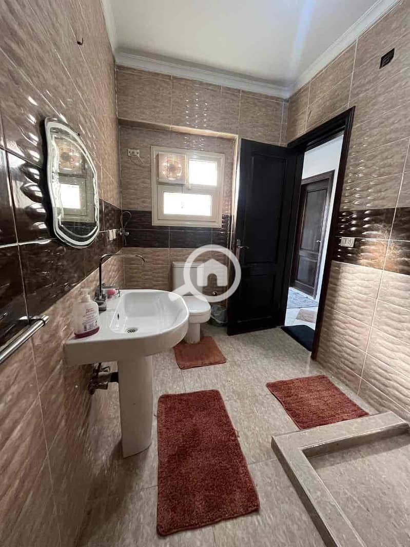 9 af367a3d-e75a-4305-8401-35f7d7a6d9f5. jpg