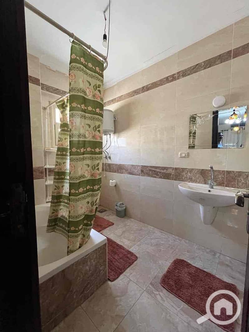 13 cf477ac5-ca98-46e2-8cb9-a7fcb9a0b78c. jpg