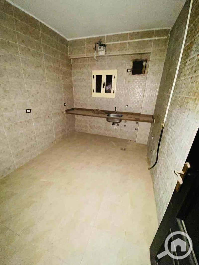 6 74413148-59b5-4d0b-82bc-99f009346600. jpg